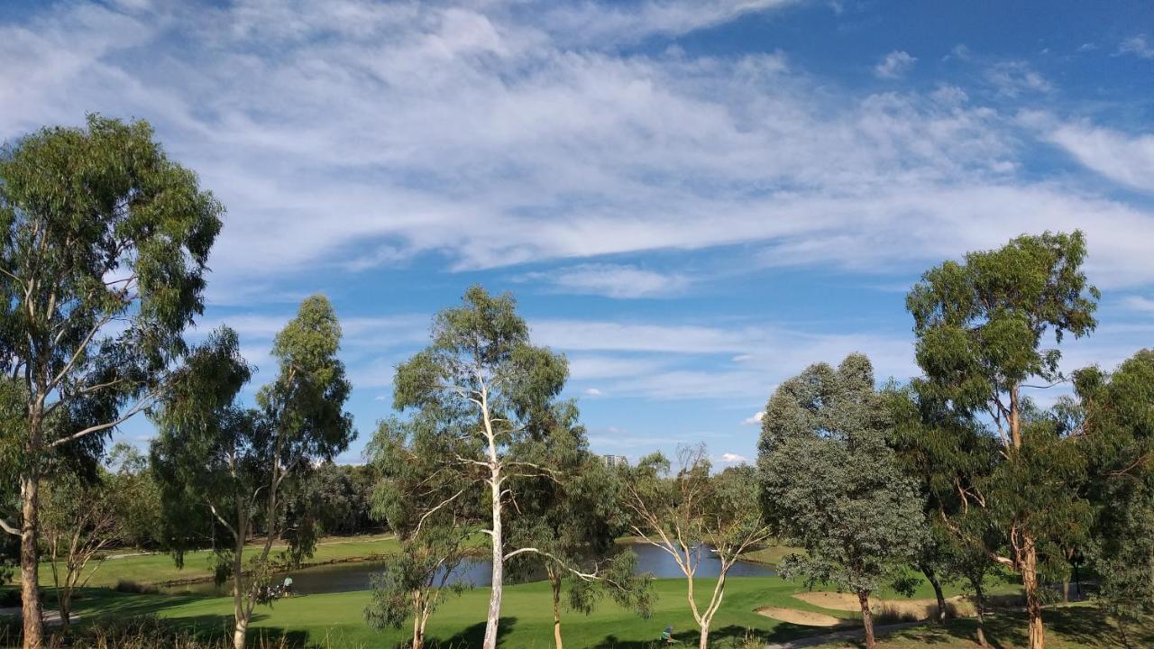 Sweet Home By The Golf Course แคนเบอร์รา ภายนอก รูปภาพ